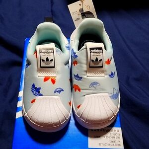 Addias superstar 360